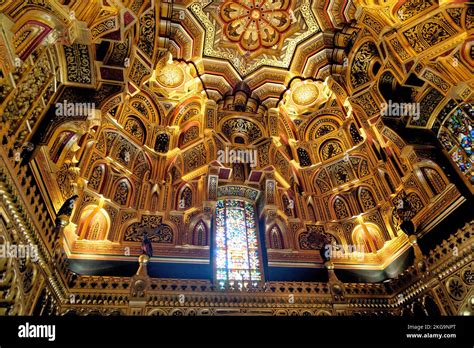 The interior of the circular Arab Room with its amazing gold, gilded ...