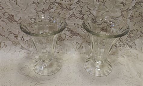 Vintage Sundae Dishes Glass Tulip Shaped Set Of 2 By Oldeberry