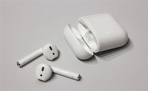 Apple AirPods Review - Vanseo Design