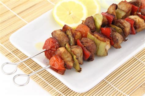 Recette Brochettes De Porc Aux Poivrons Marie Claire