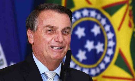 Bolsonaro é irônico ao citar alta nos combustíveis Gostaram do novo