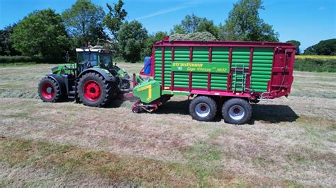 Silage With Strautmann Wagons Youtube