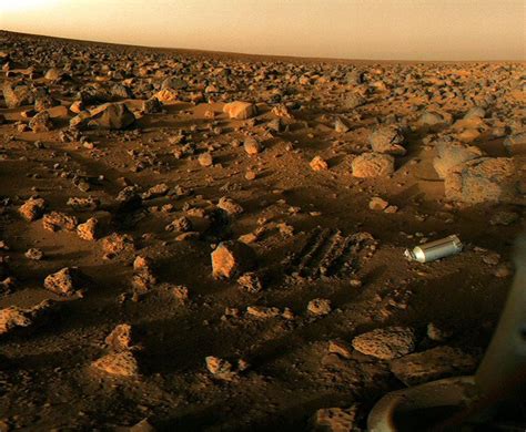 A late afternoon on Mars from Viking Lander 2. The Viking 2 mission was ...