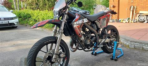 Rieju Mrt Motard Black Street Cm Vantaa Mopo Nettimoto