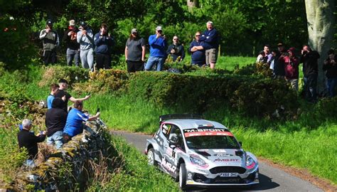 Gran Bretaña Triunfo en el Jim Clark Rally para Adrien Fourmaux y