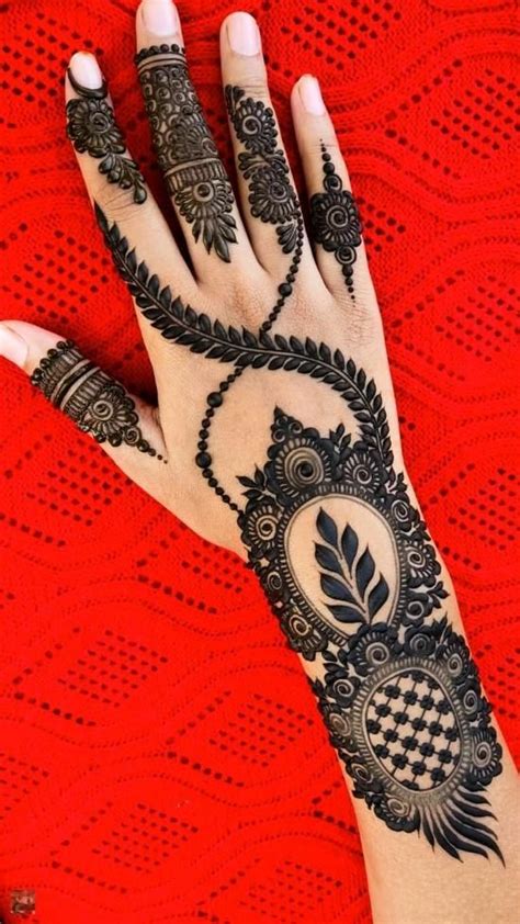 Pin Di Mehandi Expert Su Pins By You Mehandi Designs Mehandi