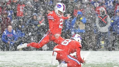 Bills Clinch Playoff Berth With Last Second Win Vs Dolphins