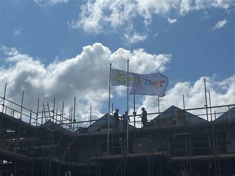 Hoogste Punt Bouw 69 Appartementen Meridiaan Klazienaveen Bereikt Lefier