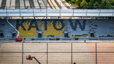 Nowy Stadion W Katowicach Przybiera Barwy Gks U Katowice Rozpocz Si