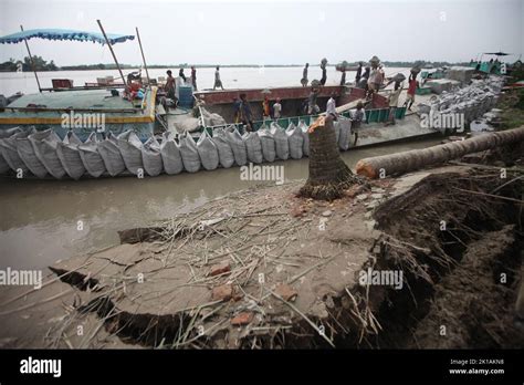 Bangladesh Th Sep A View Of Padma River Erosion In Munshiganj