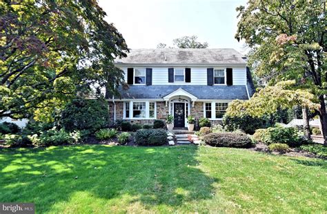 304 Station Ave Langhorne Pa 19047 Mls Pabu2056328 Coldwell Banker