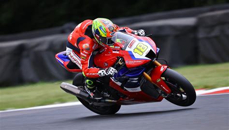 Andrew Irwin Returns To Bsb This Weekend At Donington For Honda Racing