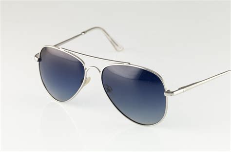 Prive Revaux The Showstopper Aviator Polarized Sungla Gem