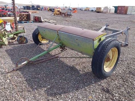 John Deere LF Fertilizer Spreader J J Auctioneers LLC