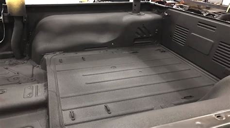 Barricade Sprayable Bedliner Motorhead Rugged Restore