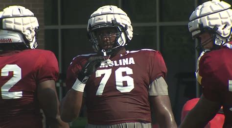 Gamecock Offensive Lineman Enters Transfer Portal Abc Columbia