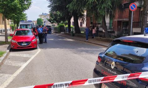 Cadavere A Pezzi Nella Vasca Da Bagno Fermata La Figlia Della Vittima