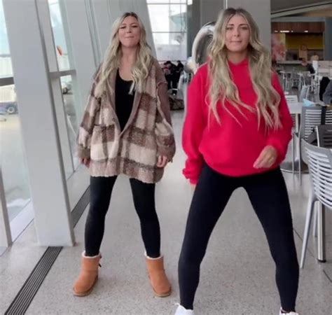 Hot Sexy Tizzi Chapin Bikini Pics