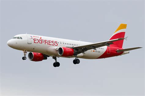 EC LKG Airbus A320 214 Iberia Express LFLL Lyon St Flickr