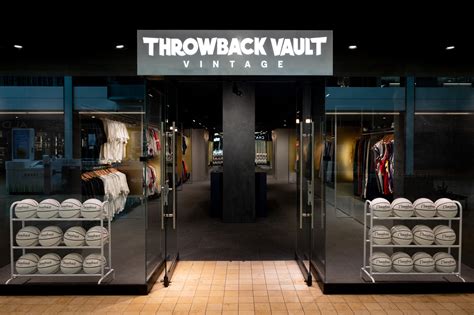 Square One Mall – Throwback Vault