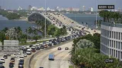 Crash Shuts Down I 195 Westbound Near I 95 In Miami Wsvn 7news Miami News Weather Sports