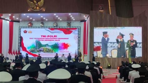 Presiden Jokowi Resmi Sematkan Pangkat Istimewa Jenderal Kehormatan