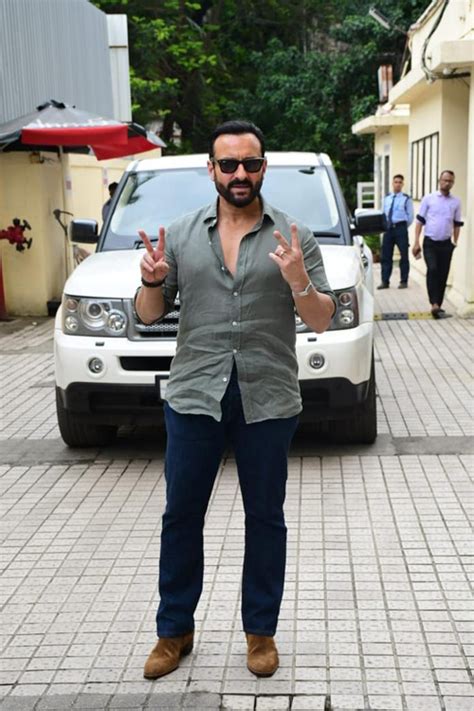 Hrithik Roshan Saif Ali Khan Dress Down To Basics At Vikram Vedha