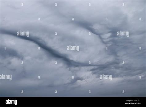 Stunning Asperatus Cloud Formations In The Sky Stock Photo Alamy