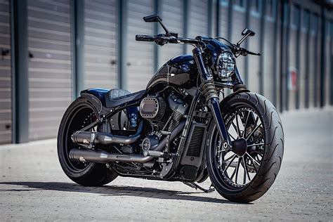 Dark Harley Davidson Breakout Has The Looks And Moves Of A Black