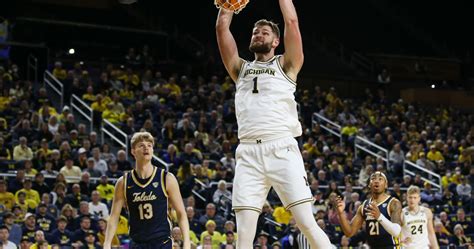 Michigan S Hunter Dickinson Enters Transfer Portal Amid 2023 NBA Draft