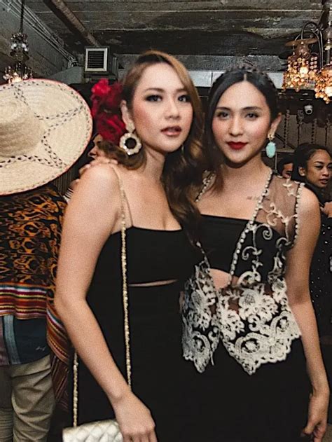 6 Potret Persahabatan BCL Dan Dena Rachman Berbagi Dalam Suka Duka Hot Liputan6