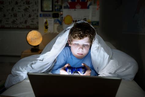 Study Shows Social Boost In Kids Who Enjoy Moderate Screen Time