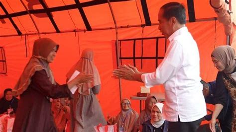 Fakta Kunjungan Presiden Jokowi Ke Sumbar Percepat Relokasi Korban