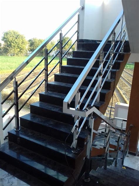 Stairs Silver Stainless Steel Staircase Railing For Residential At Rs