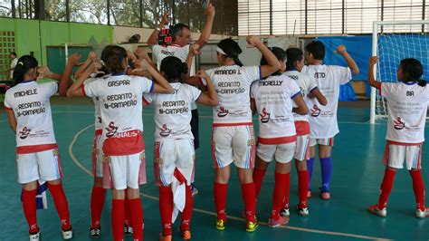 Am Goleia Par Por A E Ouro No Futsal Feminino Dos Jogos