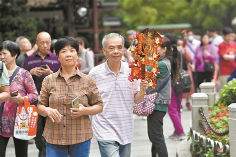 广州日报数字报 九九重阳佳节至 登高壮观天地间