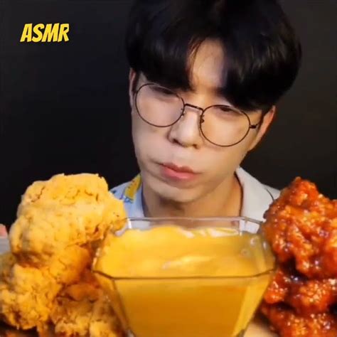 ASMR Mukbang KFC Fried Chicken With Crispy Chicken Dipped In Fire Sauce