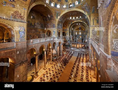 Amazing Golden Mosaics Inside The Basilica Di San Marco St Marks