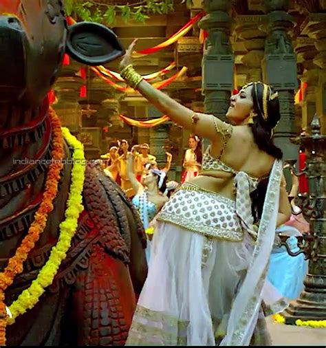 Anushka Shetty Rudramadevi Hot Hd Caps Indiancelebblog