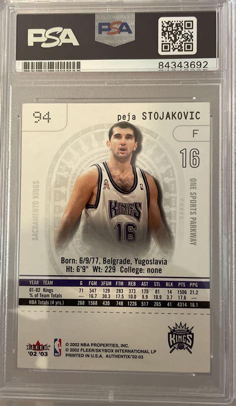 Peja Stojakovic Sacramento Kings Autographed Fleer Authentix