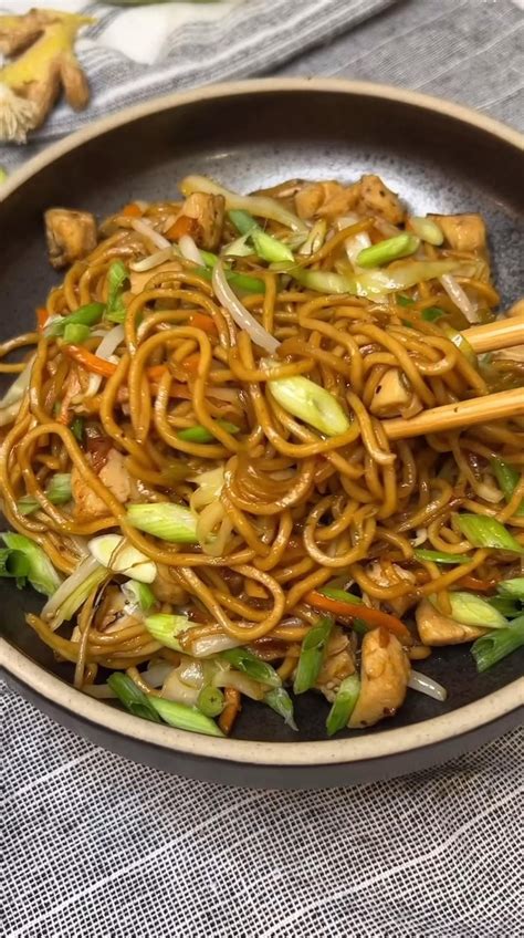 15 Minute Chicken Stir Fry Noodles In 2024 Eten Recepten Lekker Eten Eten