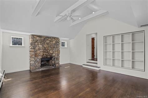 165 Old Post Rd Mount Kisco Ny 10549 House Rental In Mount Kisco