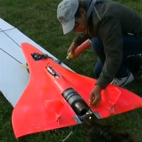 Dream On Science on Instagram: “WOW! This RC Turbine Model Jet Plane ...