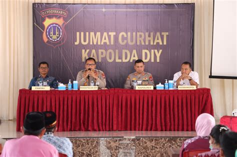 Wakapolda DIY Serap Aspirasi Warga Dalam Program Jumat Curhat Di