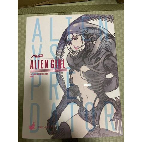Shipping From Japan Genuine Hot Angel AVP Alien Girl Hot Toys Figure Toy Collection Interior
