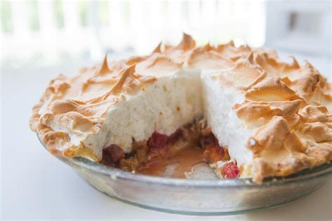 Rhubarb Meringue Pie