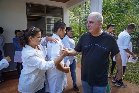 Passalacqua visitó escuelas en Colonia Gisela y destacó que la