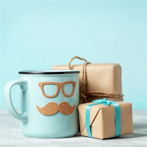 20 Unique and Useful Gift Ideas for Coworkers That They Will Love | Xanta.com