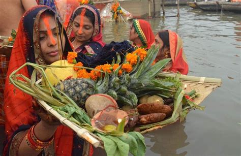 Know About Chhath Puja 2020 Date And Time Arghya And Parana Muhurta