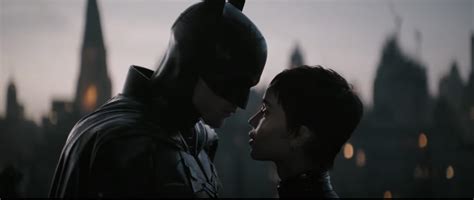 Batman, Catwoman Exchange Punches, Suggestive Glances in New ‘The ...